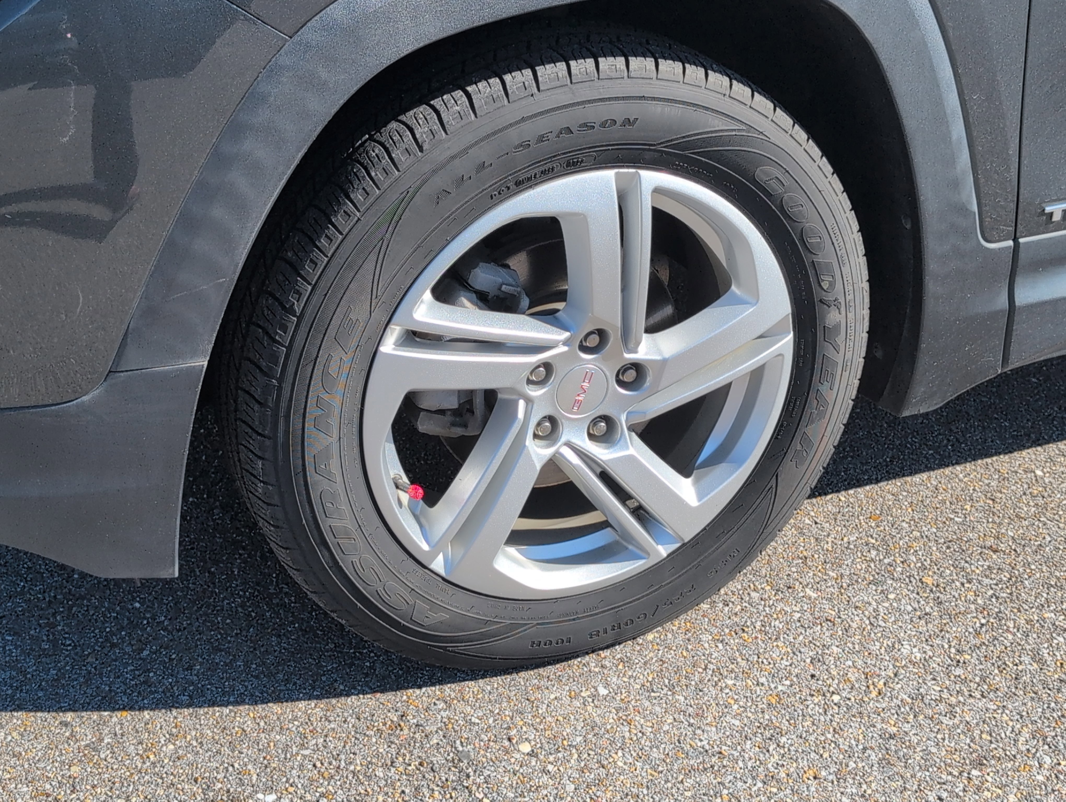 Used 2020 GMC Terrain SLE image 11