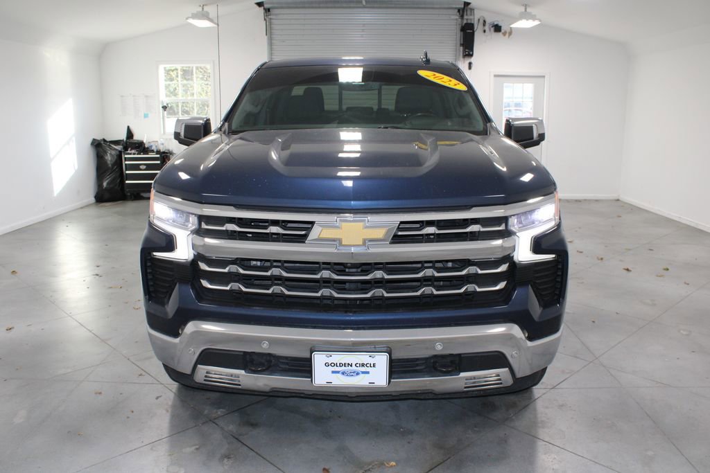 Used 2023 Chevrolet Silverado 1500 LTZ w/ LTZ Premium Package image 3