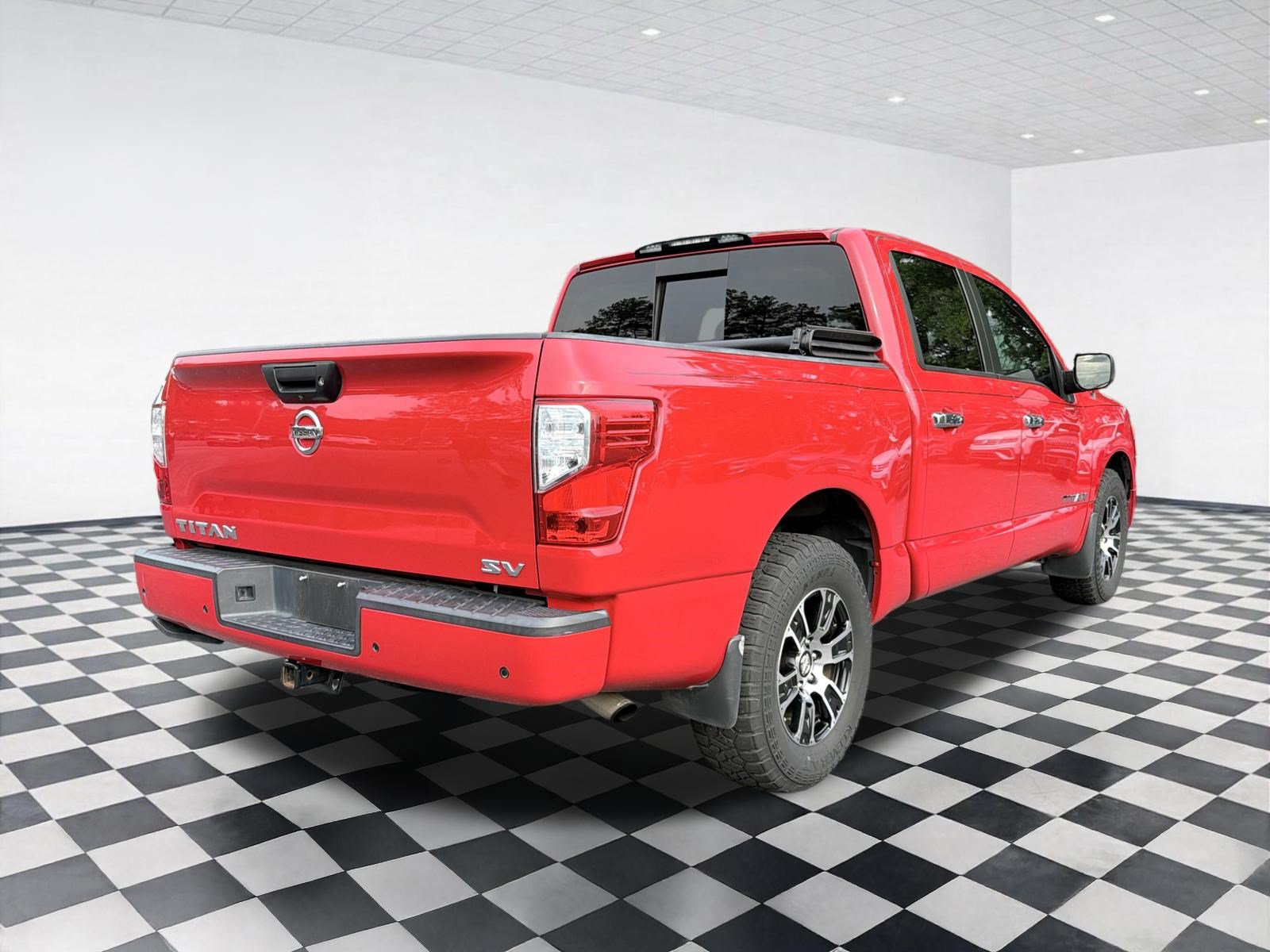 Used 2021 Nissan Titan SV w/ SV Convenience Package RWD image 4