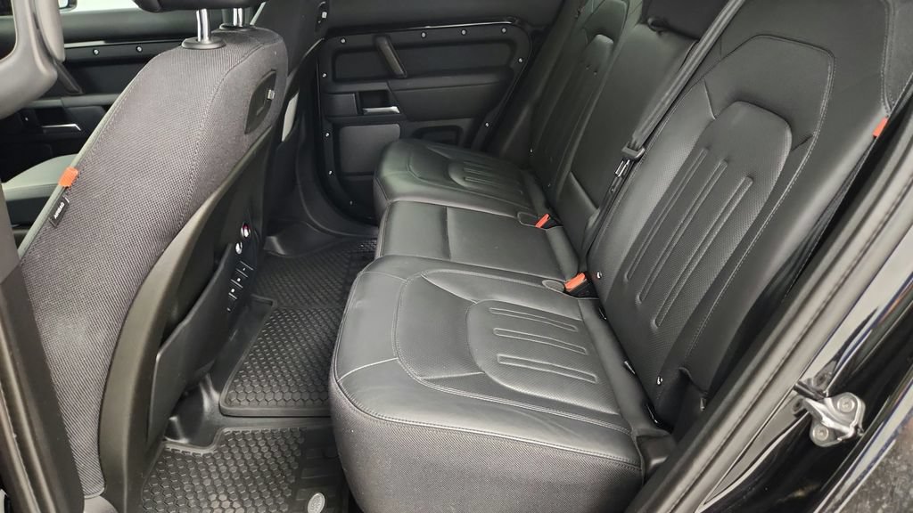 Used 2020 Land Rover Defender 110 X AWD/4WD image 32