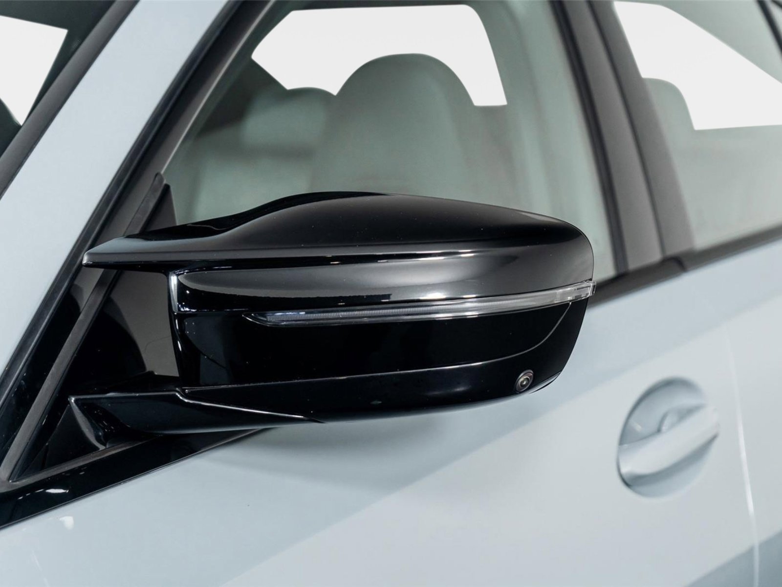 Used 2024 BMW M3 Competition w/ Executive Package image 30