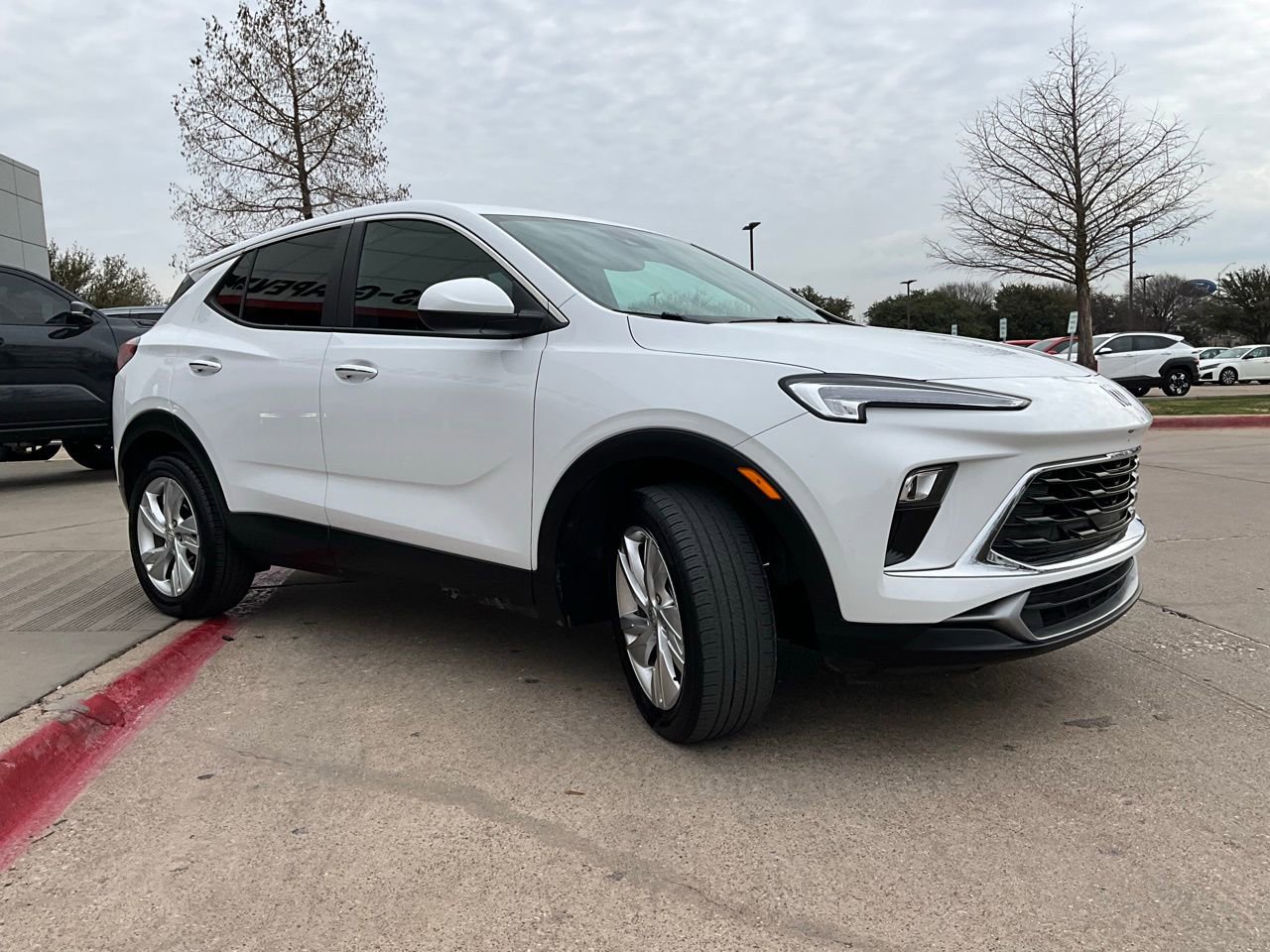 Used 2025 Buick Encore GX Preferred image 4