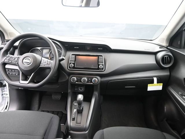 New 2025 Nissan Kicks Play S image 27