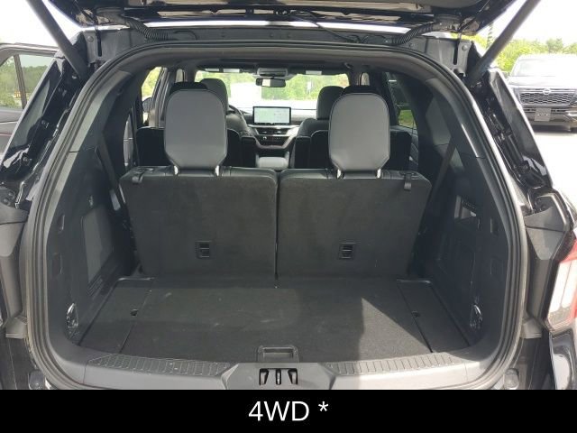 Used 2025 Ford Explorer ST w/ Sun And Sound Package AWD/4WD image 19