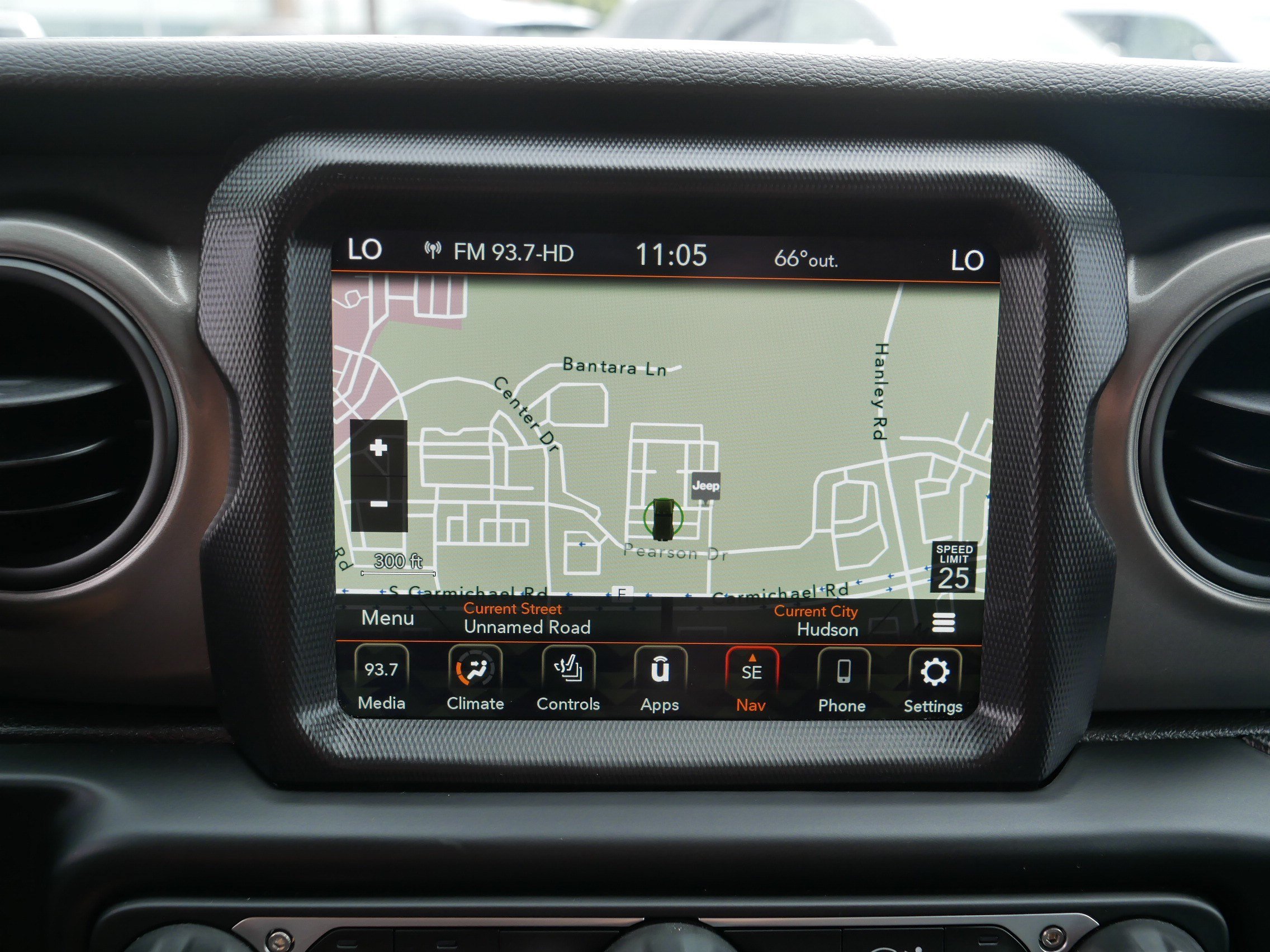 Used 2023 Jeep Wrangler Sport AWD/4WD image 30