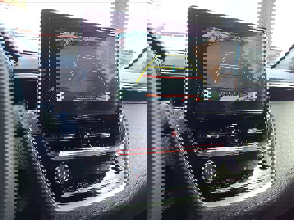 Certified 2024 Toyota Corolla Cross XLE image 13