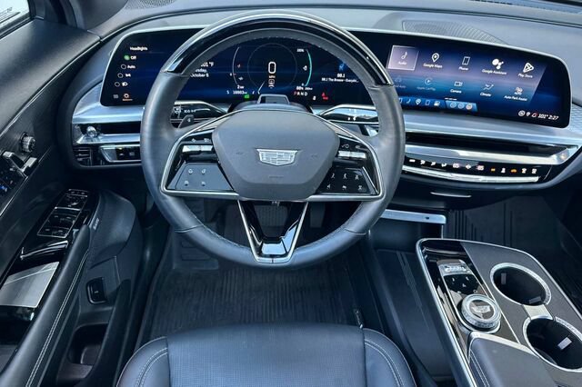 Certified 2024 Cadillac Lyriq Sport w/ LPO, Floor Liner Package AWD/4WD image 14