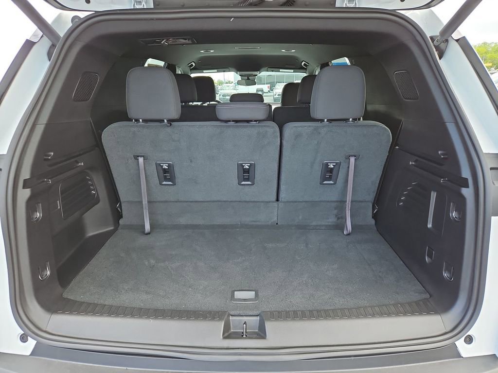 Certified 2024 Chevrolet Traverse LS w/ LPO, Floor Liner Package FWD image 25