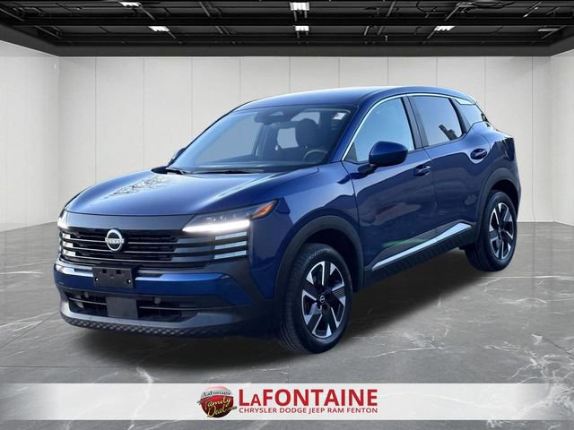 Used 2025 Nissan Kicks SV image 4