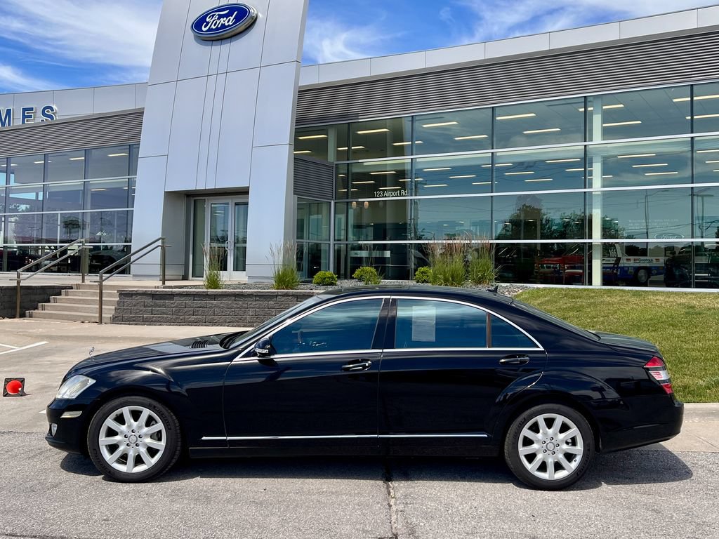 Used 2008 Mercedes-Benz S 550 4MATIC image 3