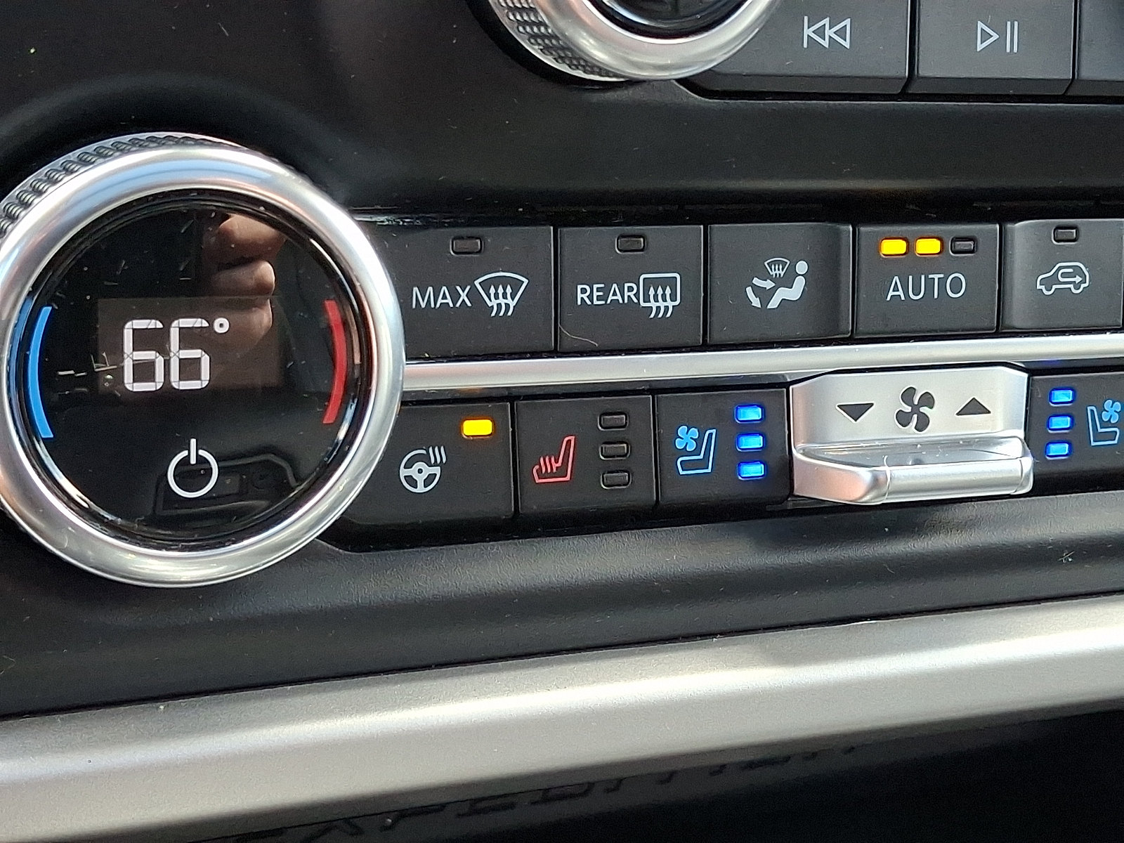 Certified 2023 Ford Expedition XLT AWD/4WD image 28