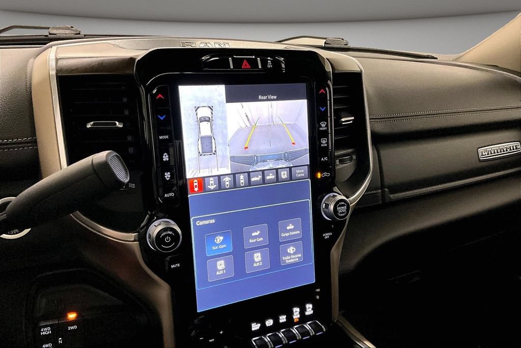 Used 2024 RAM 3500 Laramie w/ Towing Technology Group AWD/4WD image 15