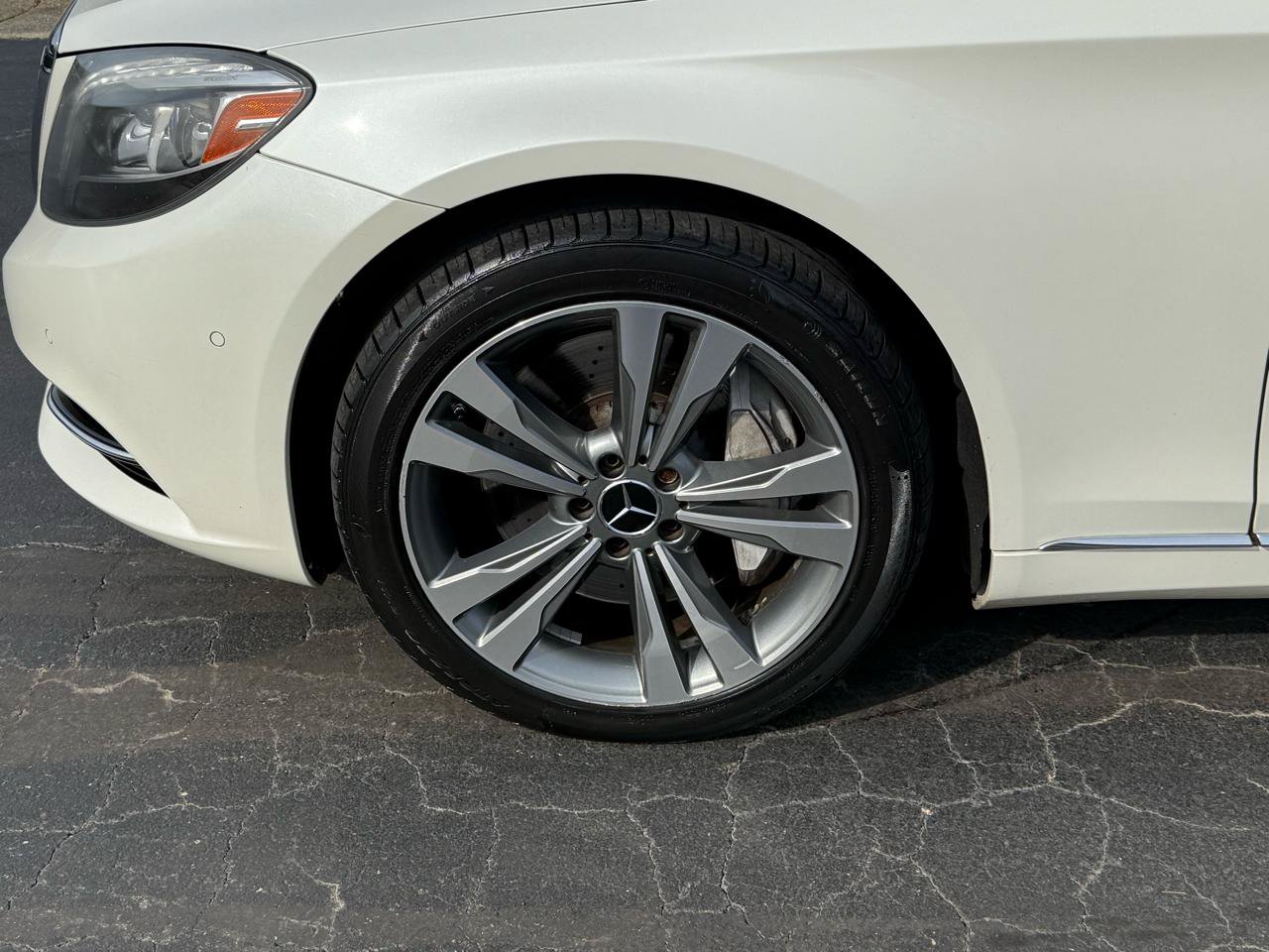 Used 2016 Mercedes-Benz S 550 Sedan w/ Premium Package image 25