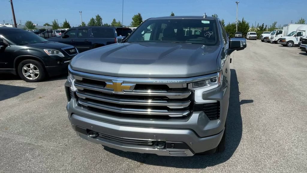 New 2026 Chevrolet Silverado 1500 High Country AWD/4WD image 5