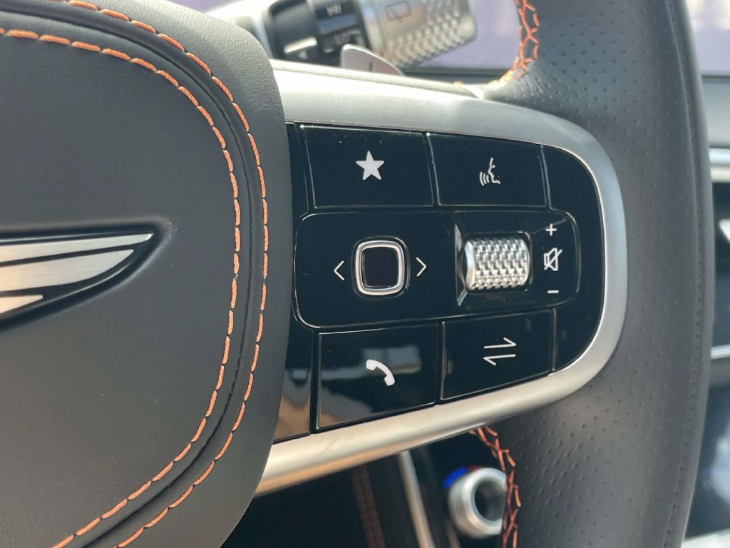 New 2026 Genesis GV70 3.5T Sport Advanced AWD/4WD image 9