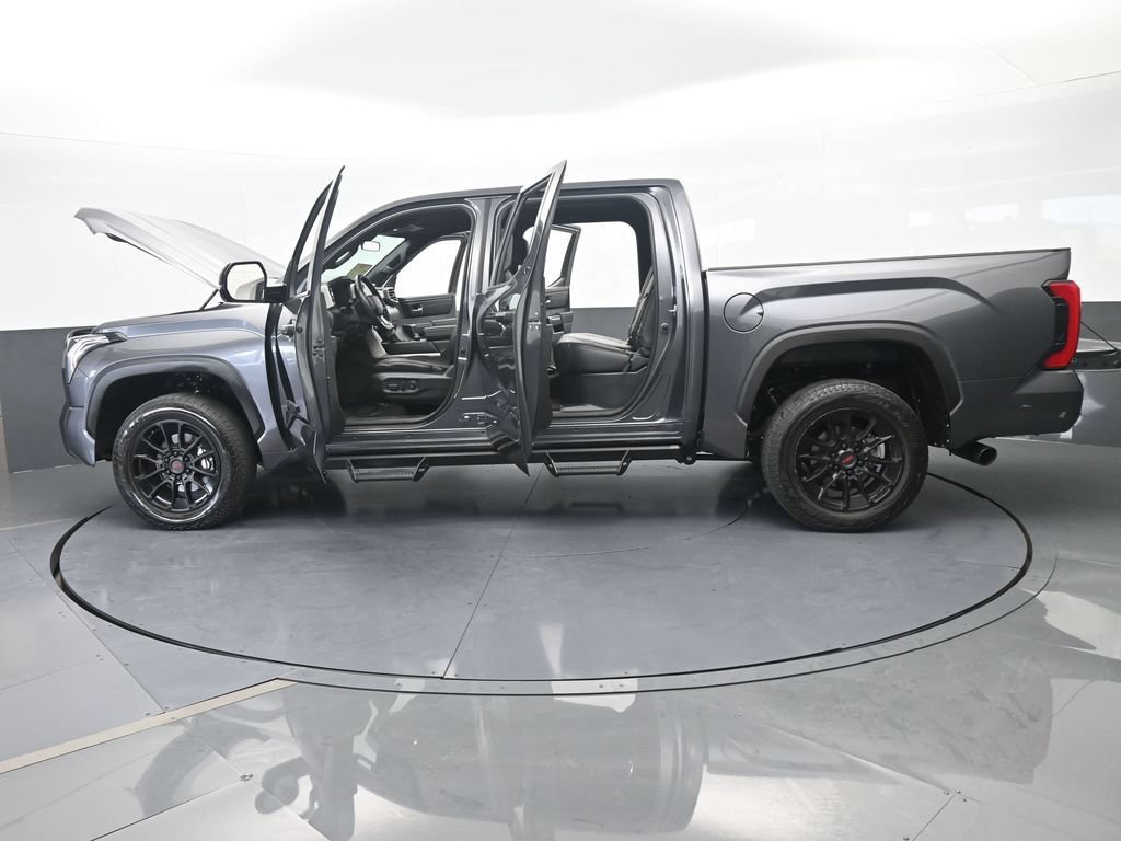 Used 2025 Toyota Tundra SR5 w/ SR5 Convenience Package AWD/4WD image 70