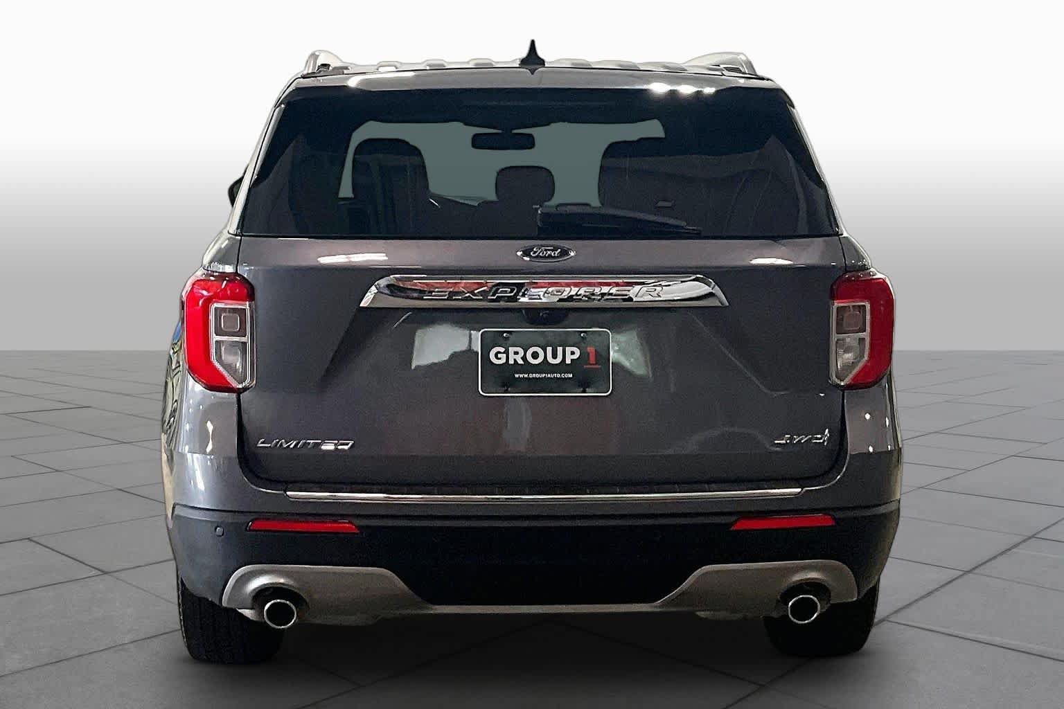Used 2022 Ford Explorer Limited AWD/4WD image 5