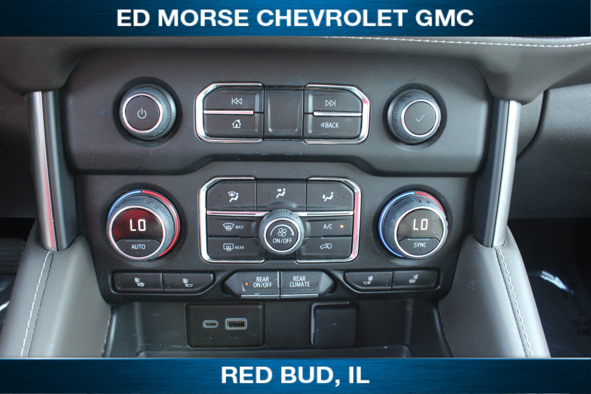 Used 2023 Chevrolet Tahoe Z71 AWD/4WD image 13
