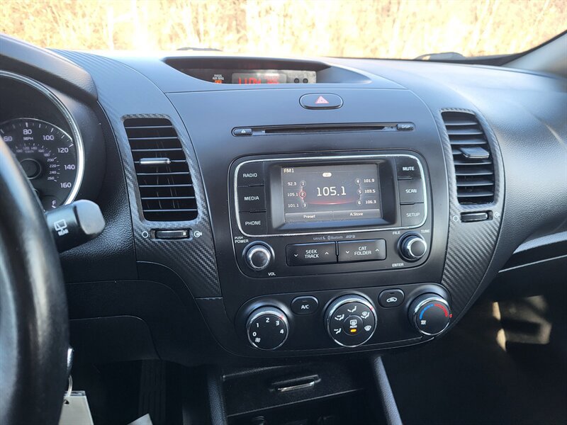 Used 2016 Kia Forte EX FWD image 18