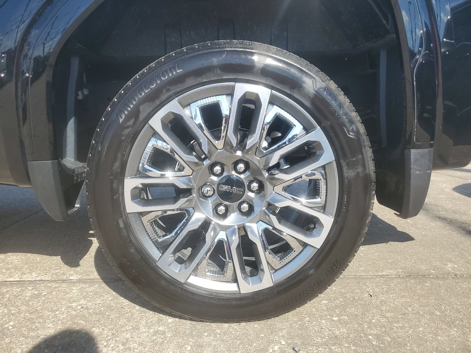 Used 2025 GMC Sierra 1500 Denali Ultimate AWD/4WD image 7