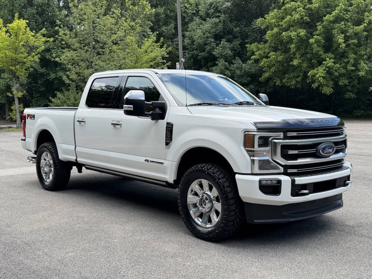 Used 2020 Ford F250 Platinum w/ FX4 Off-Road Package AWD/4WD image 4