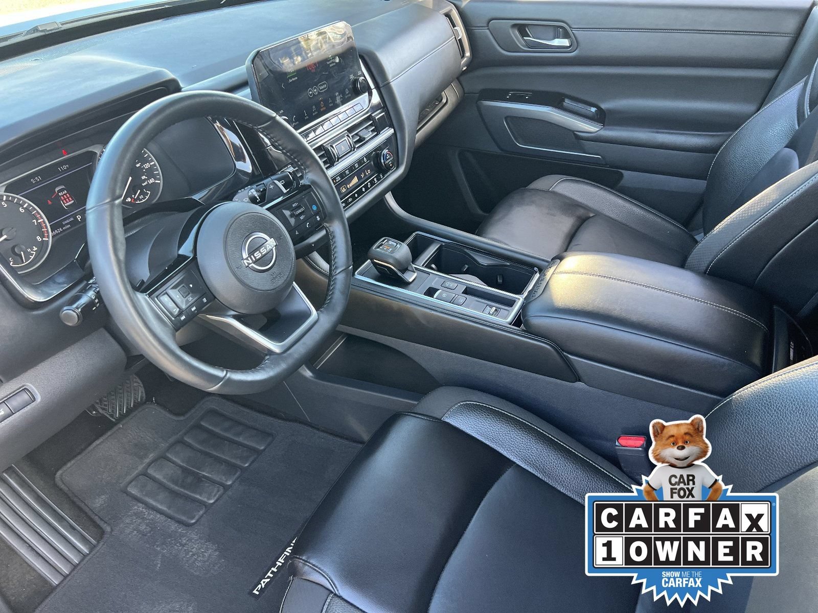 Used 2024 Nissan Pathfinder SL w/ Lighting Package (N92) FWD image 20