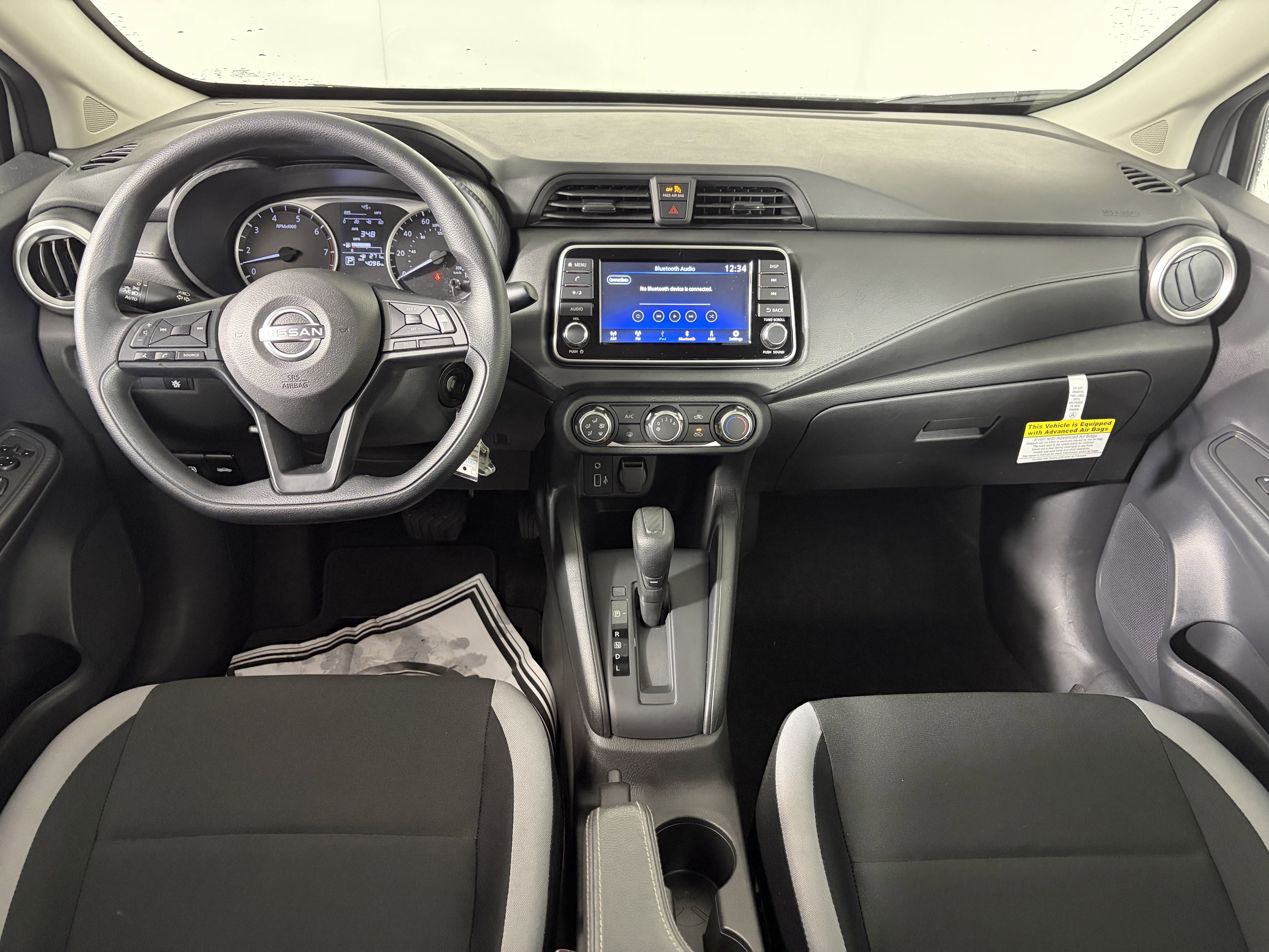 Used 2025 Nissan Versa S w/ Electronics Package image 4