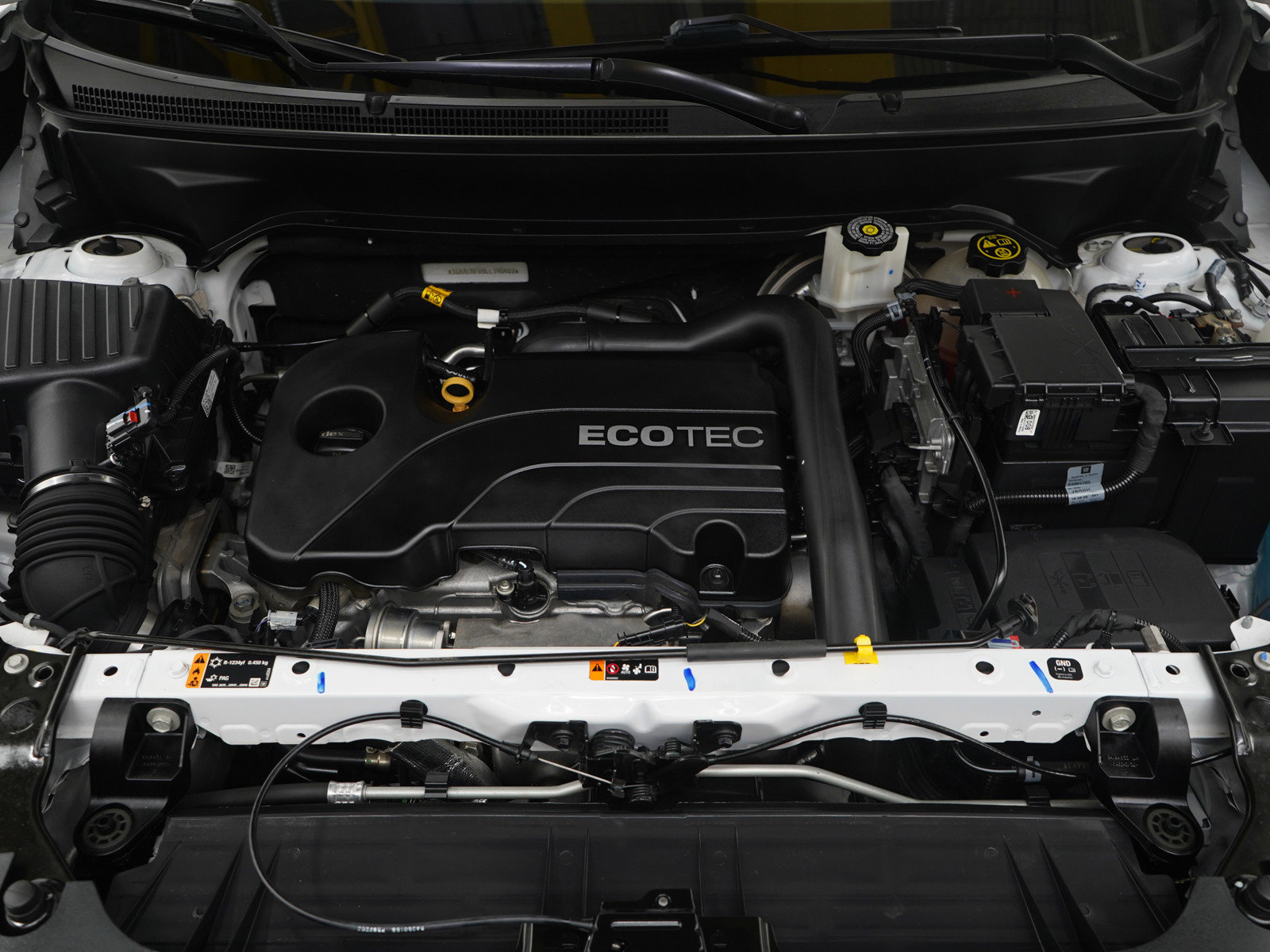 Used 2020 GMC Terrain SLE w/ Driver Convenience Package image 29