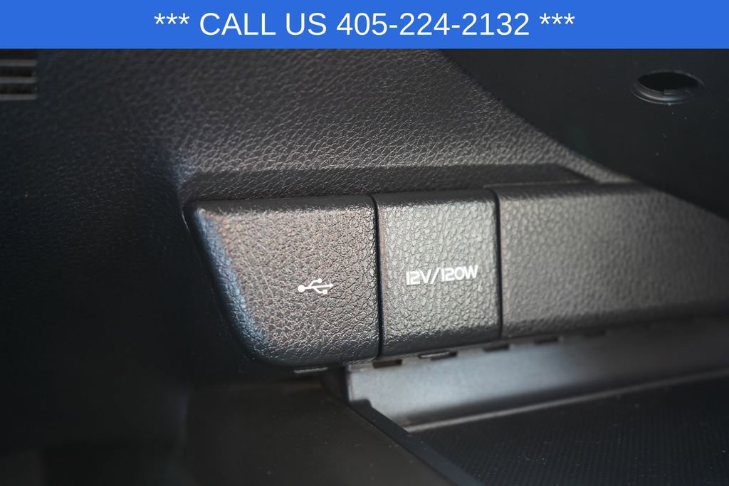 Used 2021 Toyota Camry SE image 35