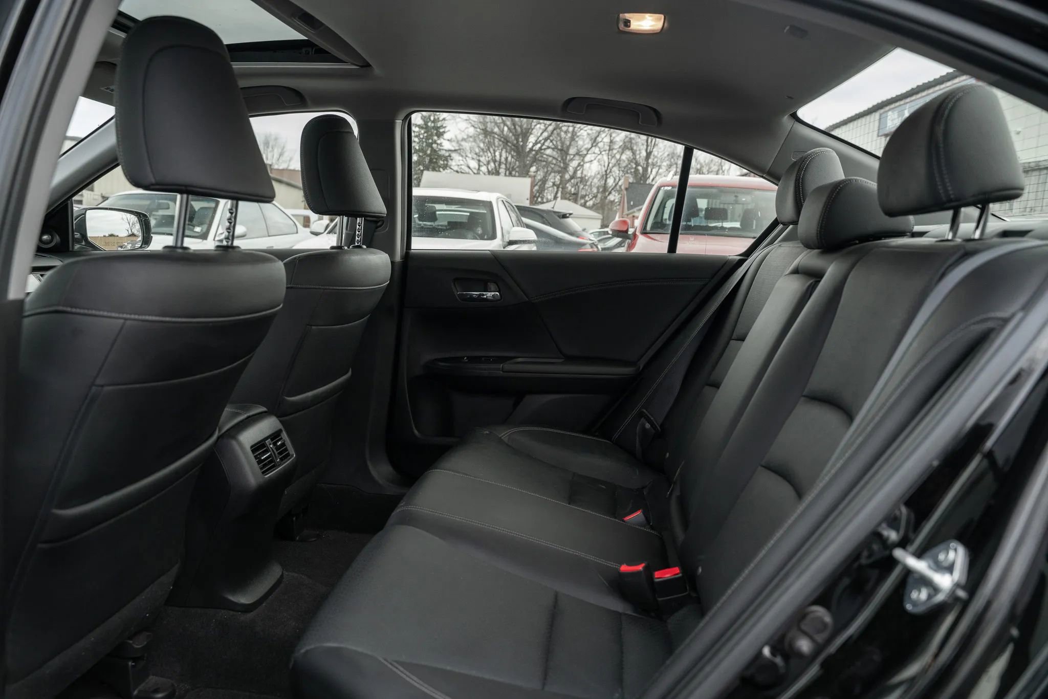 Used 2017 Honda Accord Touring image 8