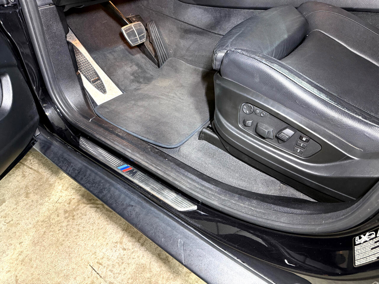 Used 2013 BMW X6 xDrive50i image 12