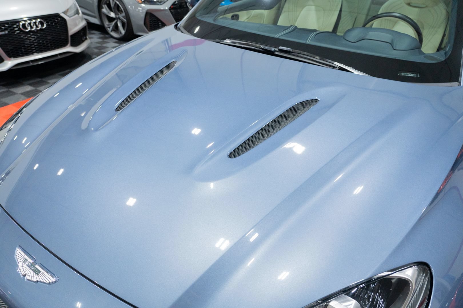 Used 2021 Aston Martin DBX AWD/4WD image 16