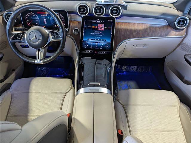 Used 2025 Mercedes-Benz GLC 350e 4MATIC image 18