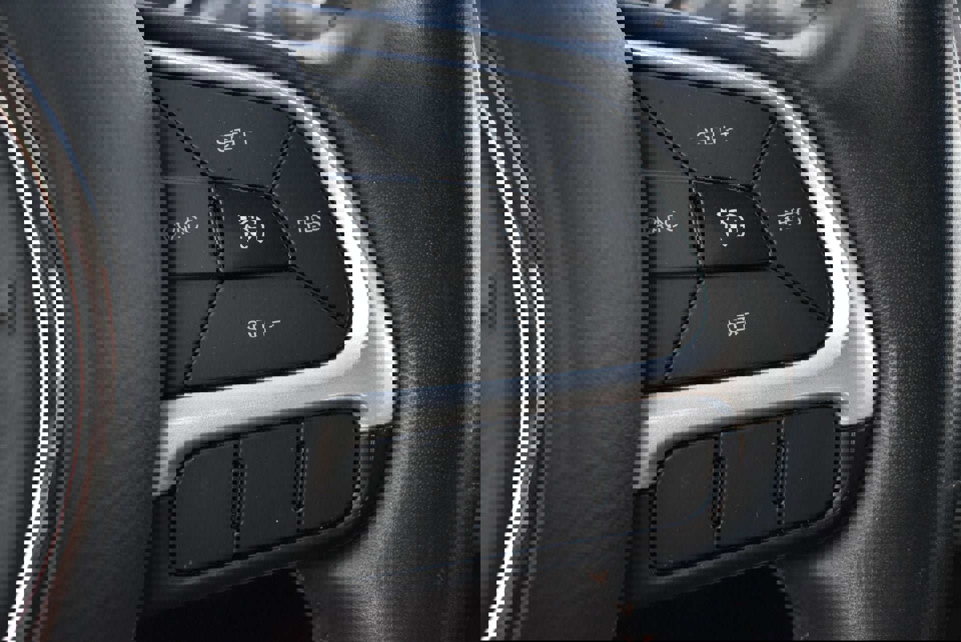 Used 2018 Jeep Compass Latitude w/ Cold Weather Group image 18