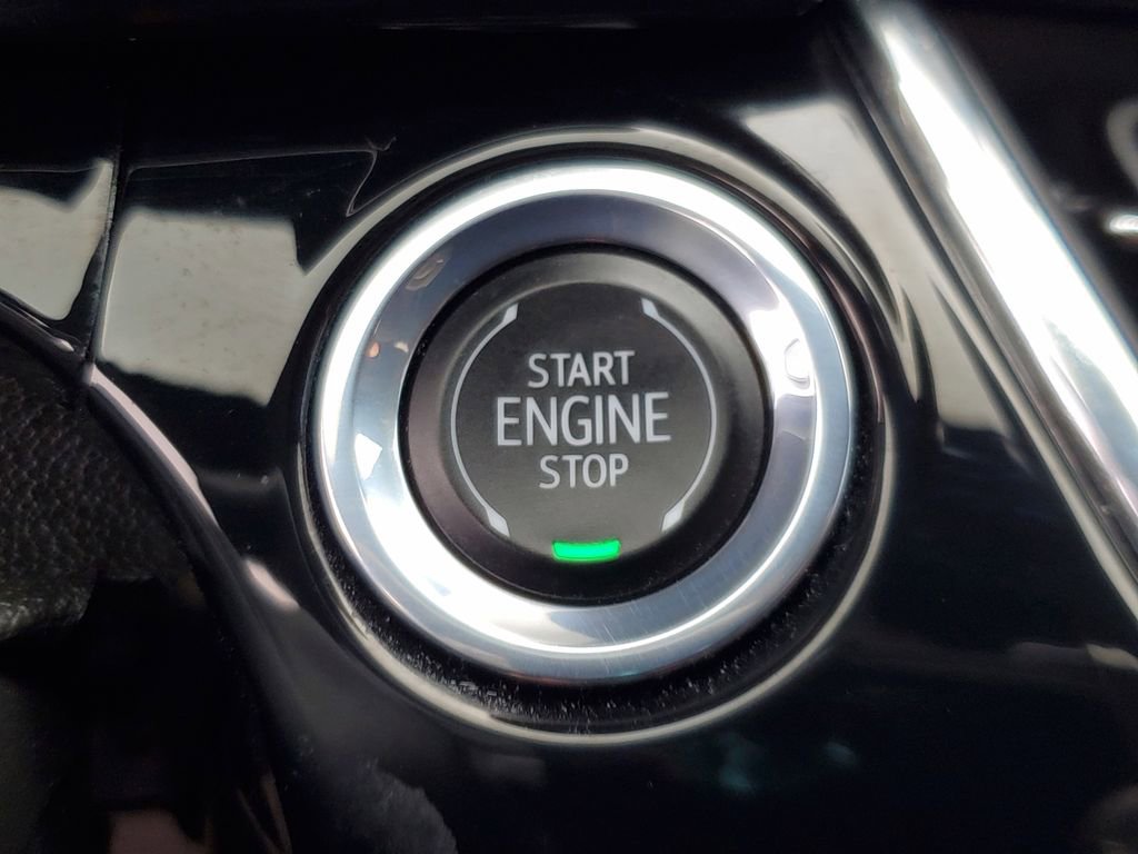 Used 2025 Chevrolet Trax RS w/ Sunroof Package image 29