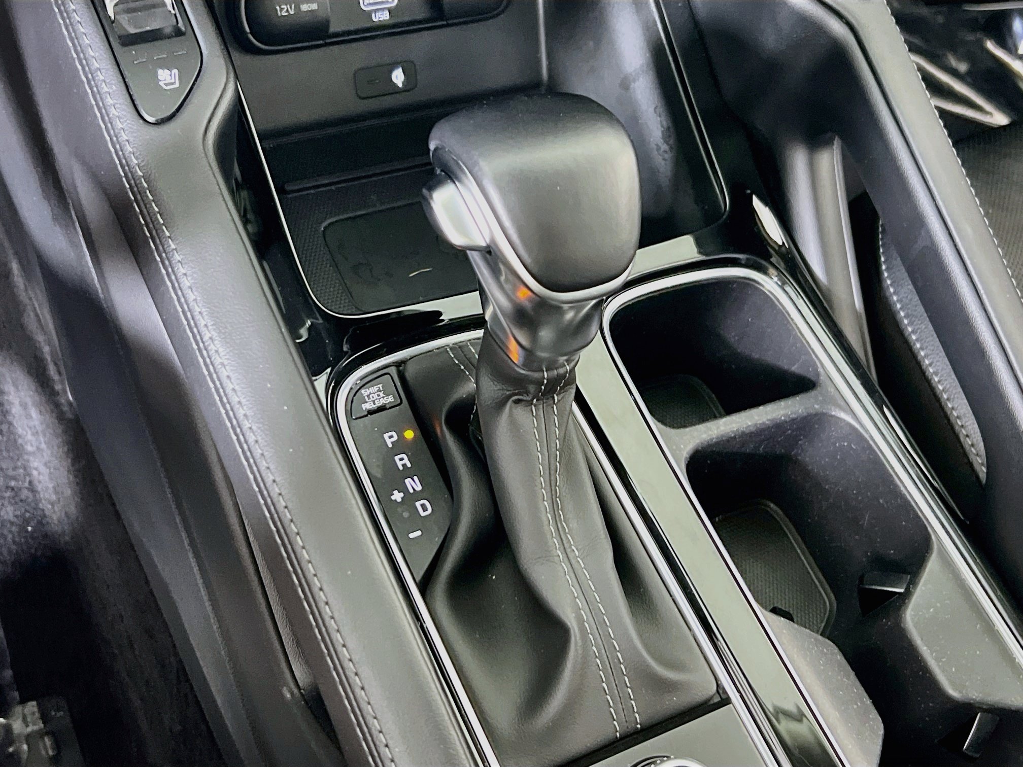 Used 2022 Kia Telluride EX FWD image 17