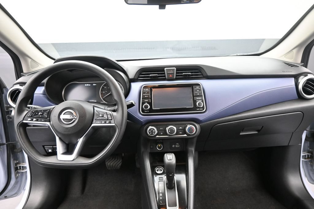Used 2024 Nissan Versa SV FWD image 27