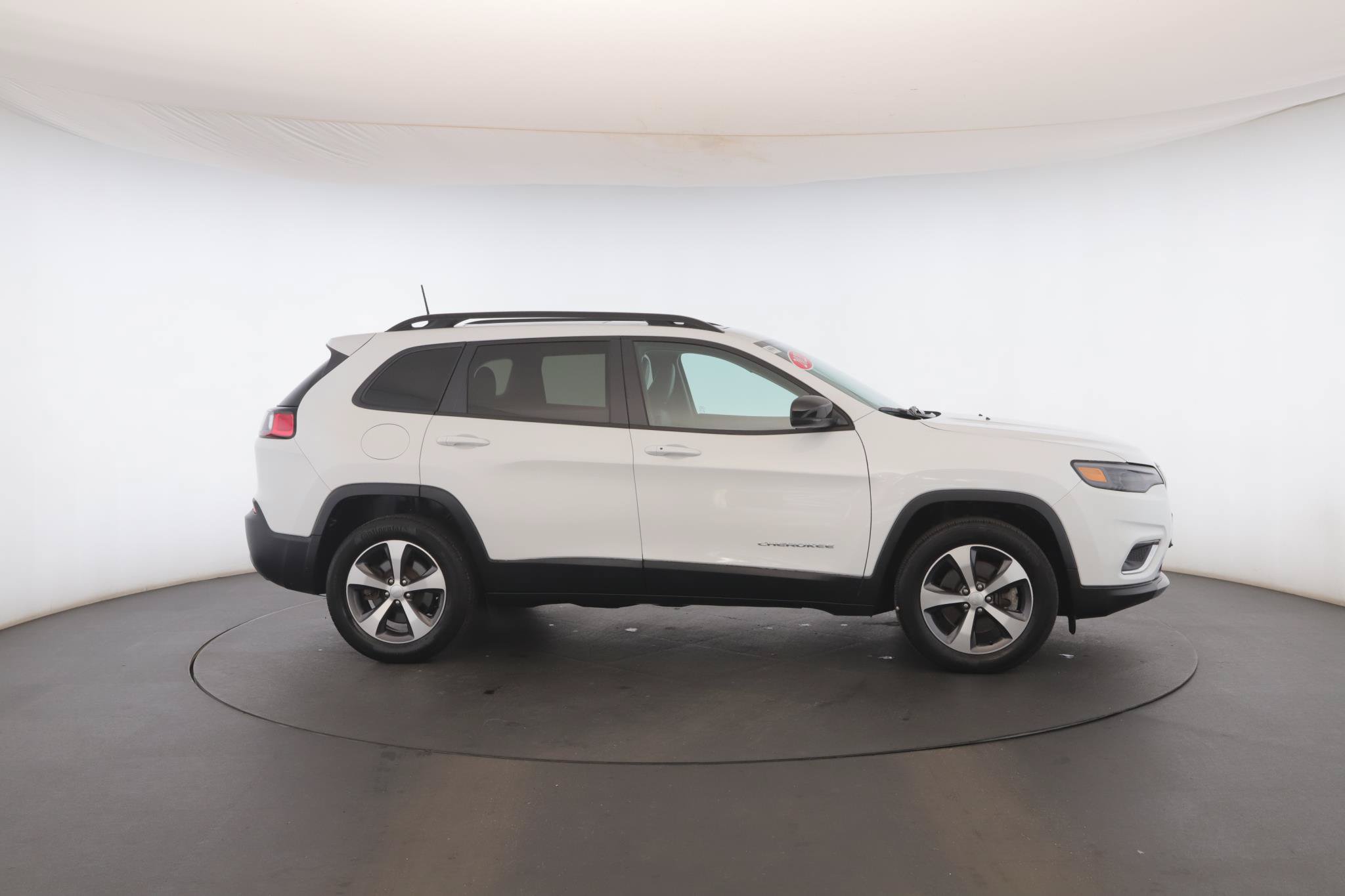 Used 2022 Jeep Cherokee Limited AWD/4WD image 23