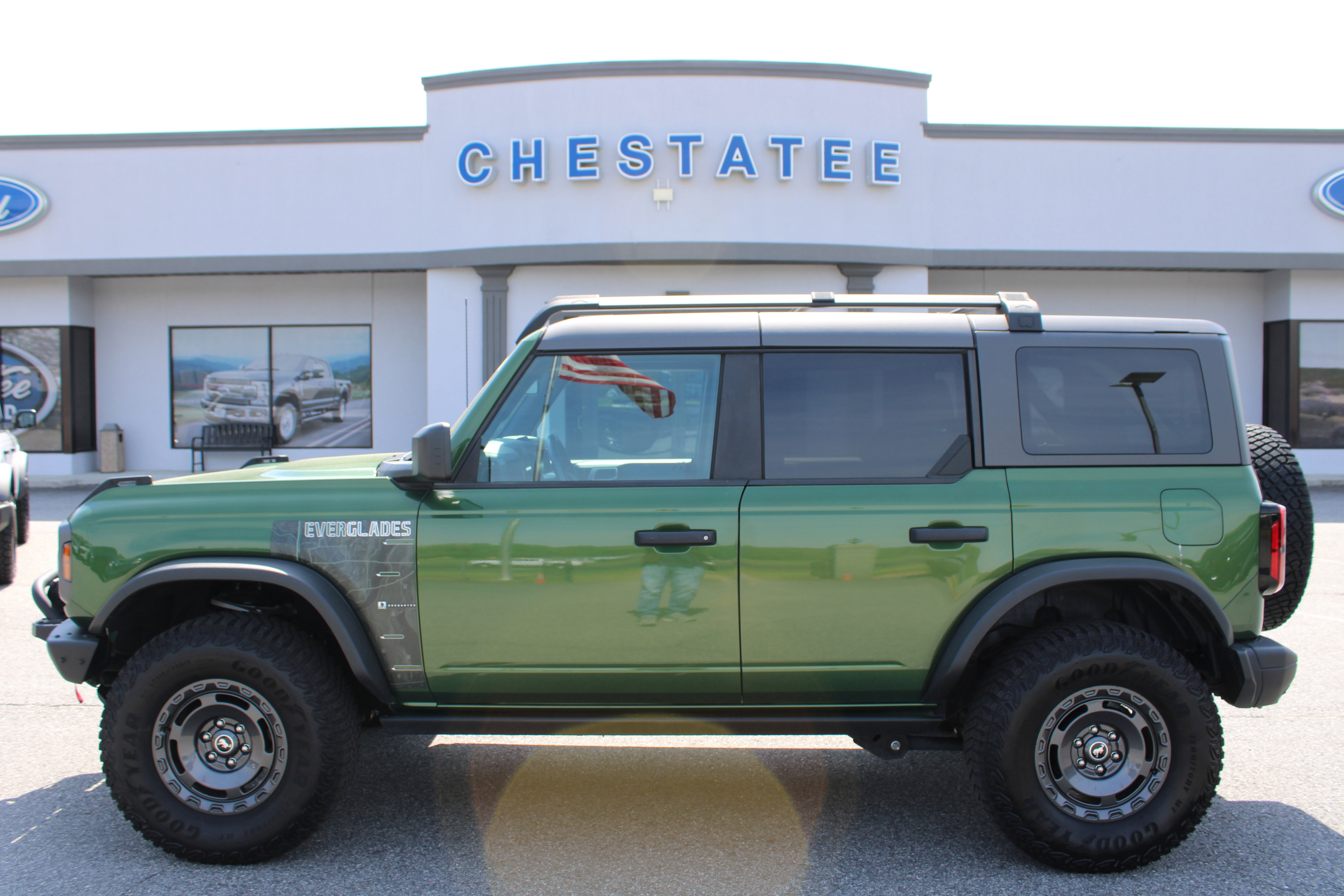 Used 2023 Ford Bronco Everglades video 1