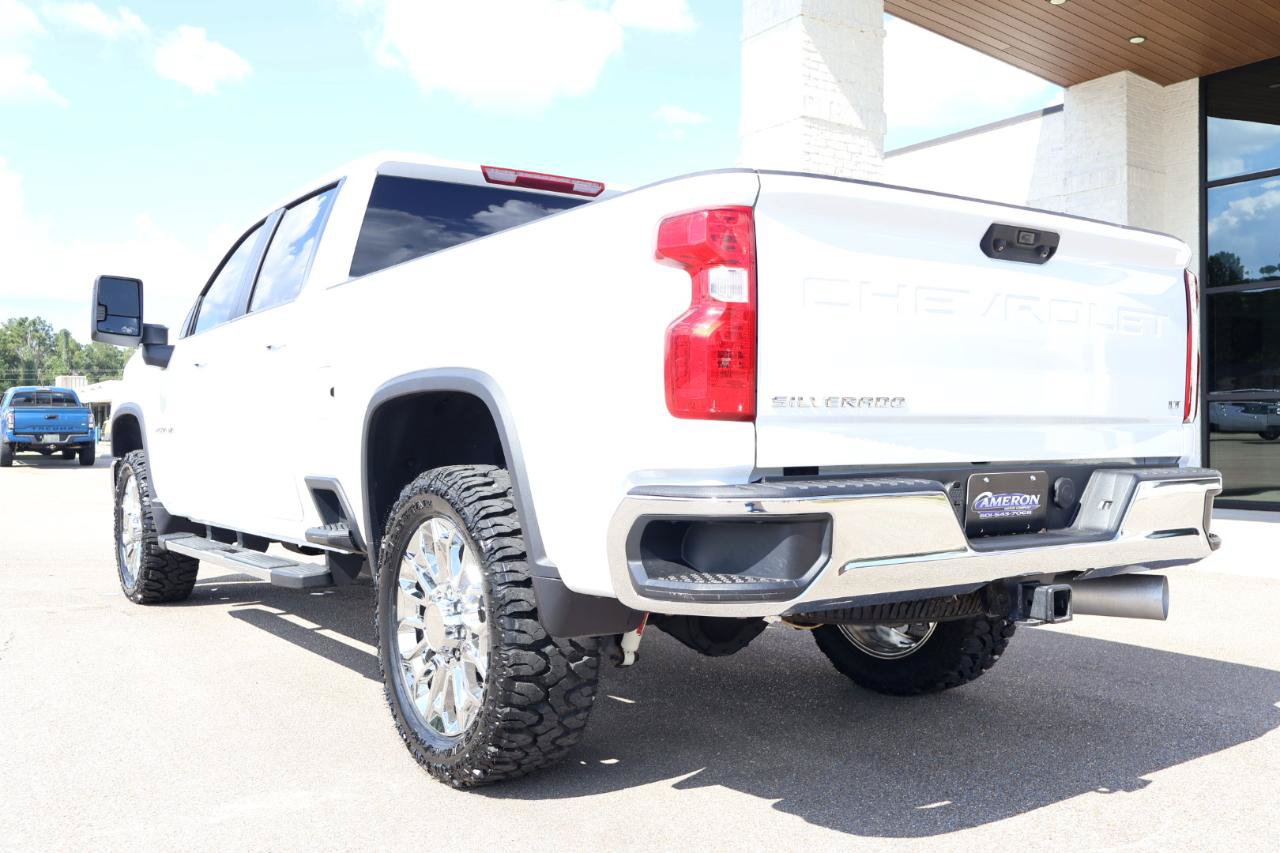 Used 2025 Chevrolet Silverado 2500 LT AWD/4WD image 3