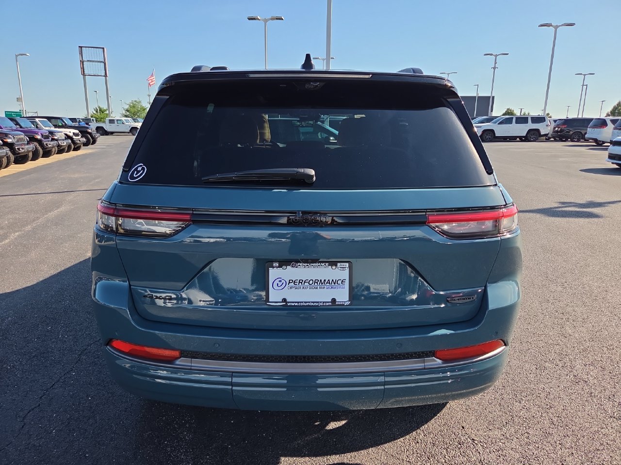 New 2027 Jeep Grand Cherokee Summit AWD/4WD image 32