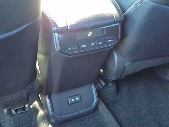 Used 2025 Toyota Highlander XSE image 16