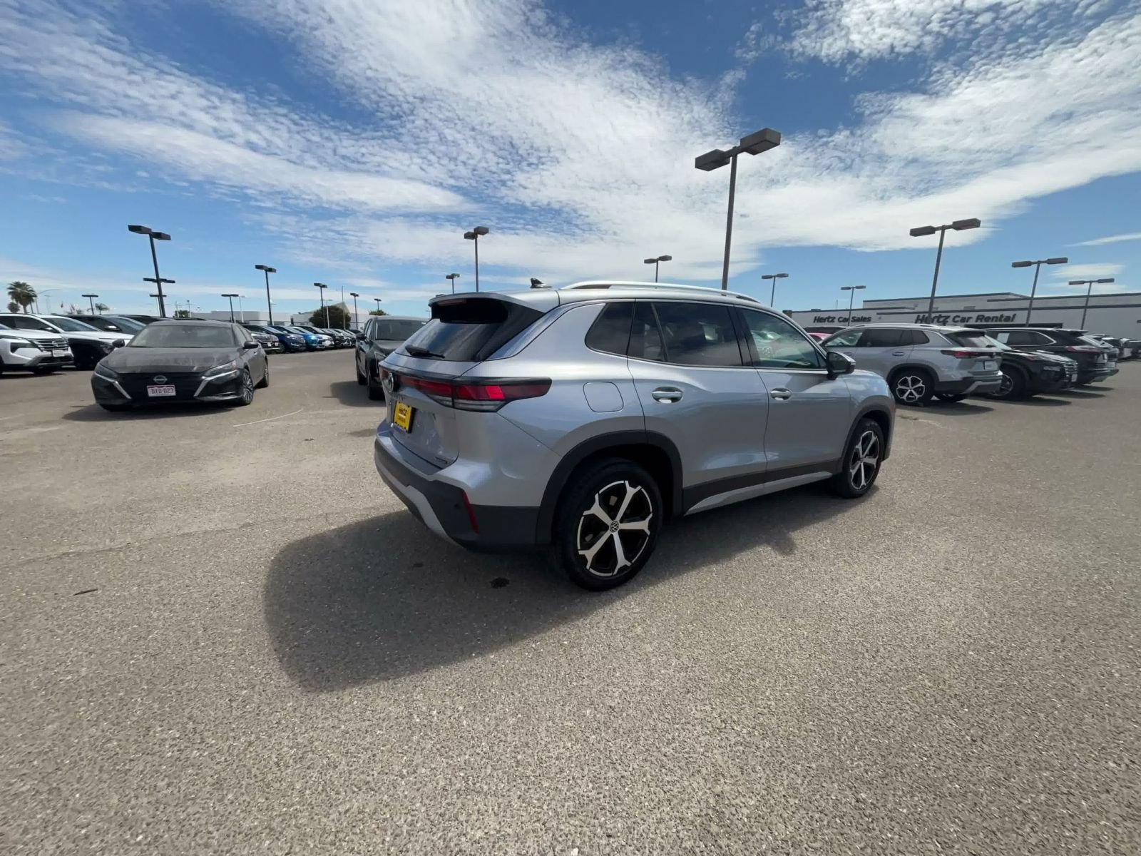 Used 2026 Volkswagen Tiguan SE AWD/4WD image 15