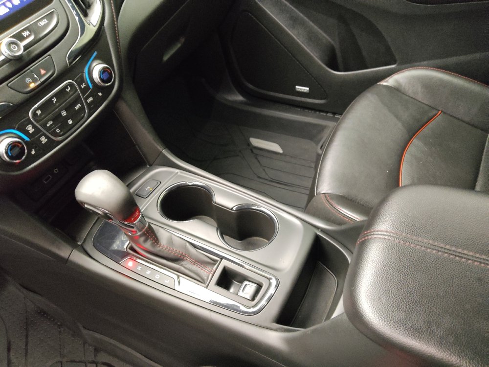 Used 2022 Chevrolet Equinox RS w/ RS Leather Package image 22