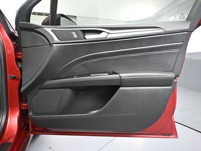 Used 2013 Ford Fusion Titanium image 39