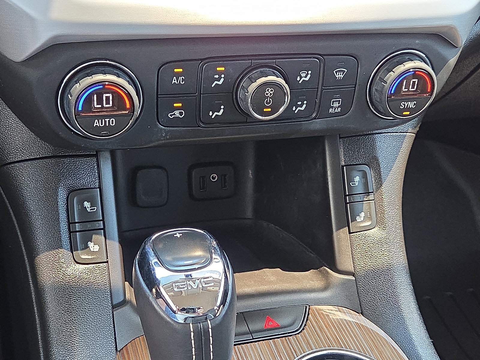 Used 2019 GMC Acadia SLE w/ Driver Alert Package I FWD image 20