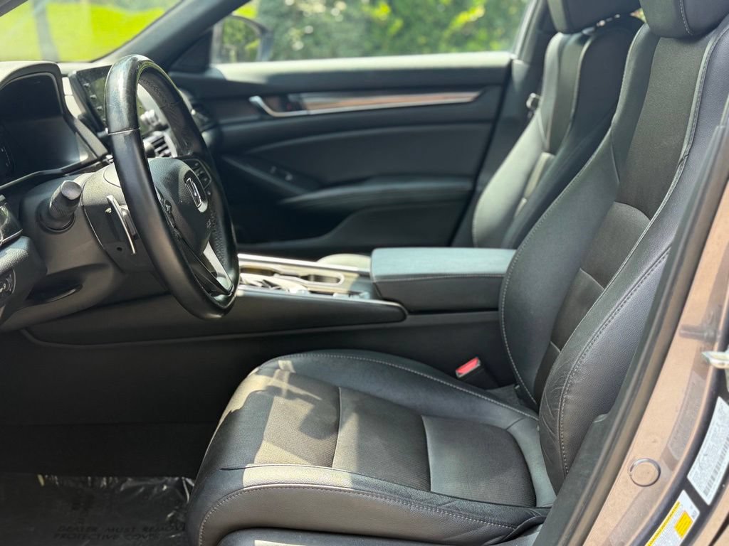 Used 2019 Honda Accord Sport image 10