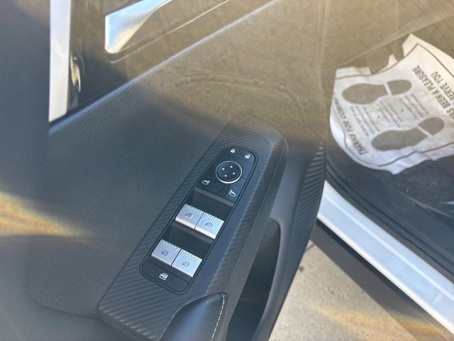 Used 2022 Mitsubishi Outlander ES image 16