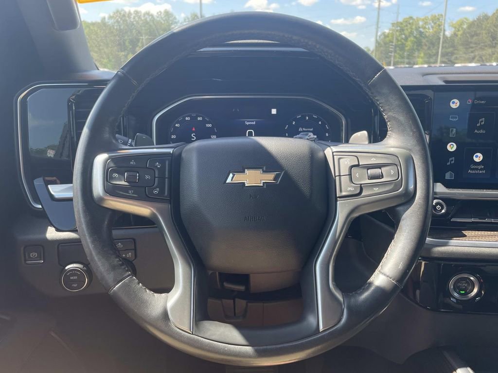 Used 2022 Chevrolet Silverado 1500 LT RWD image 23