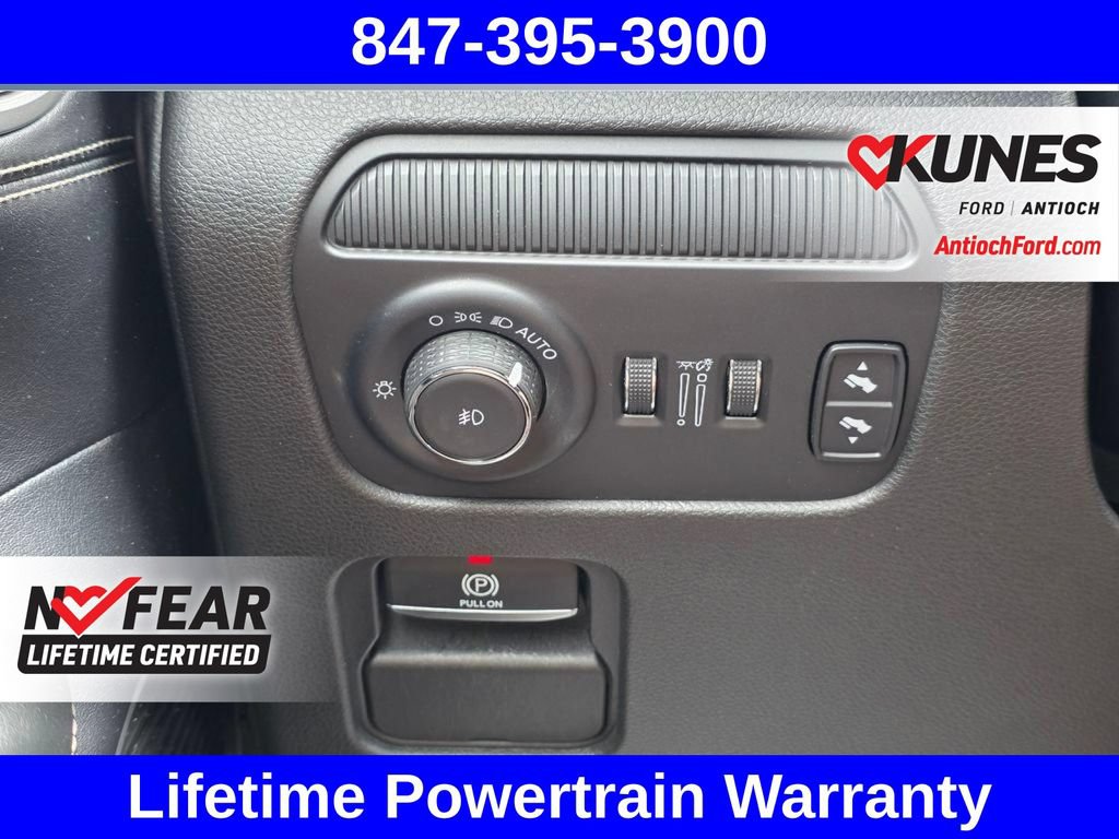 Used 2024 Jeep Wagoneer L Series II w/ Flexible Seating Group AWD/4WD image 44